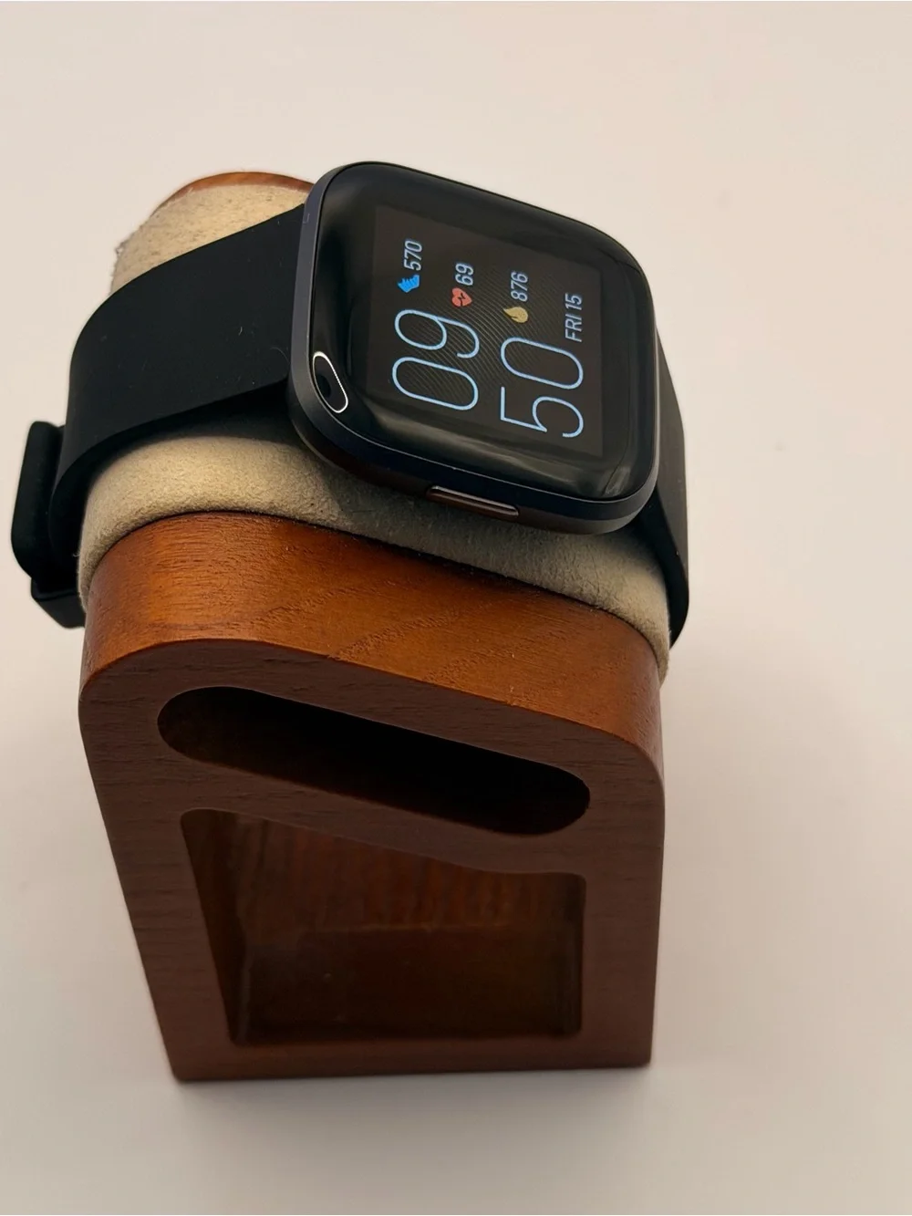 Fitbit Versa 2, Tested, Excellent, Charger Included, Fitness Tracker.